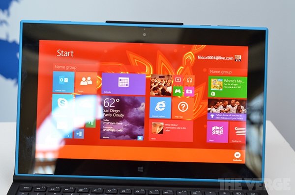 诺基亚首款Windows系统平板 诺基亚Lumia 2520发布