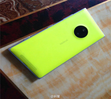 930与1020合体 Lumia 830真机照曝光第1张图