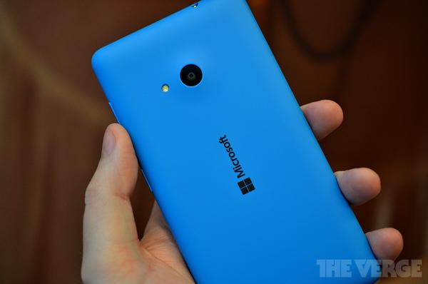 Lumia 535后盖的LOGO换成微软标志