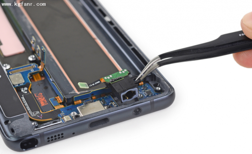 维修难度高！三星 Galaxy Note 7 拆解