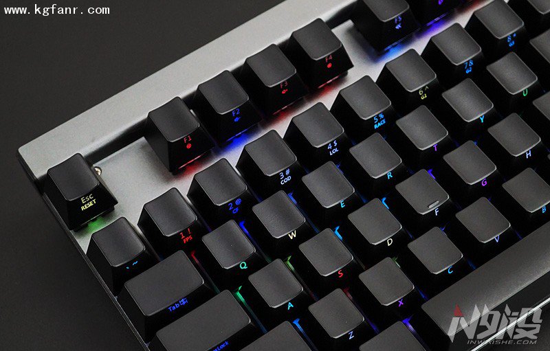 摩豹CK103 RGB侧刻背光机械键盘图赏