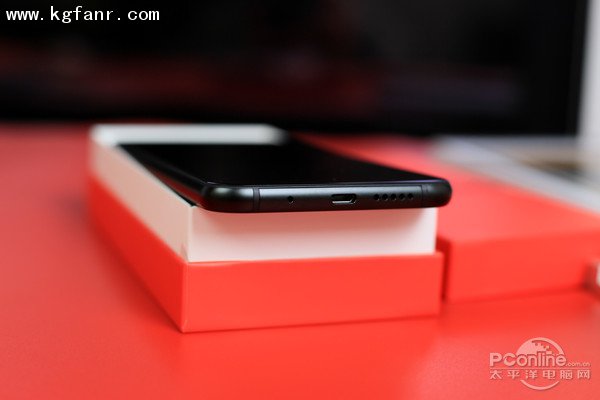 360手机N6 Pro采用Micro USB接口