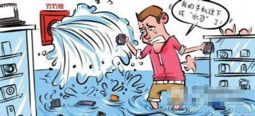 一加手机5T掉水里后怎么处理？